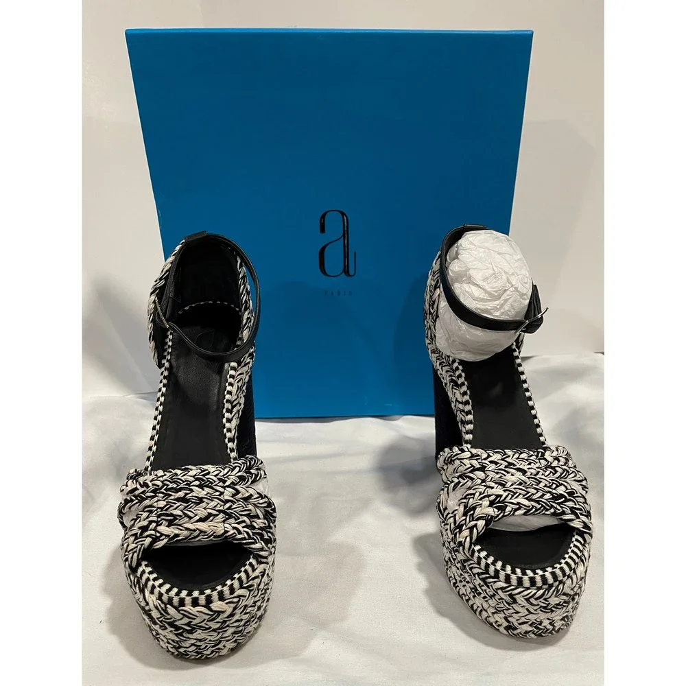 Antolina - Picture 3 of 7